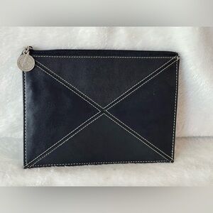 PUNCTUATE ! Black Leather Coin purse with zip